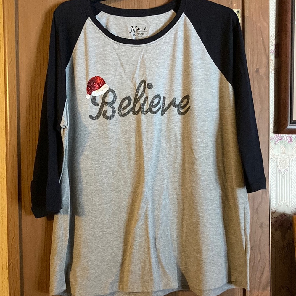 Womens Christmas Top. Size is 3x. Black & Gray. Natural Reflections brand.